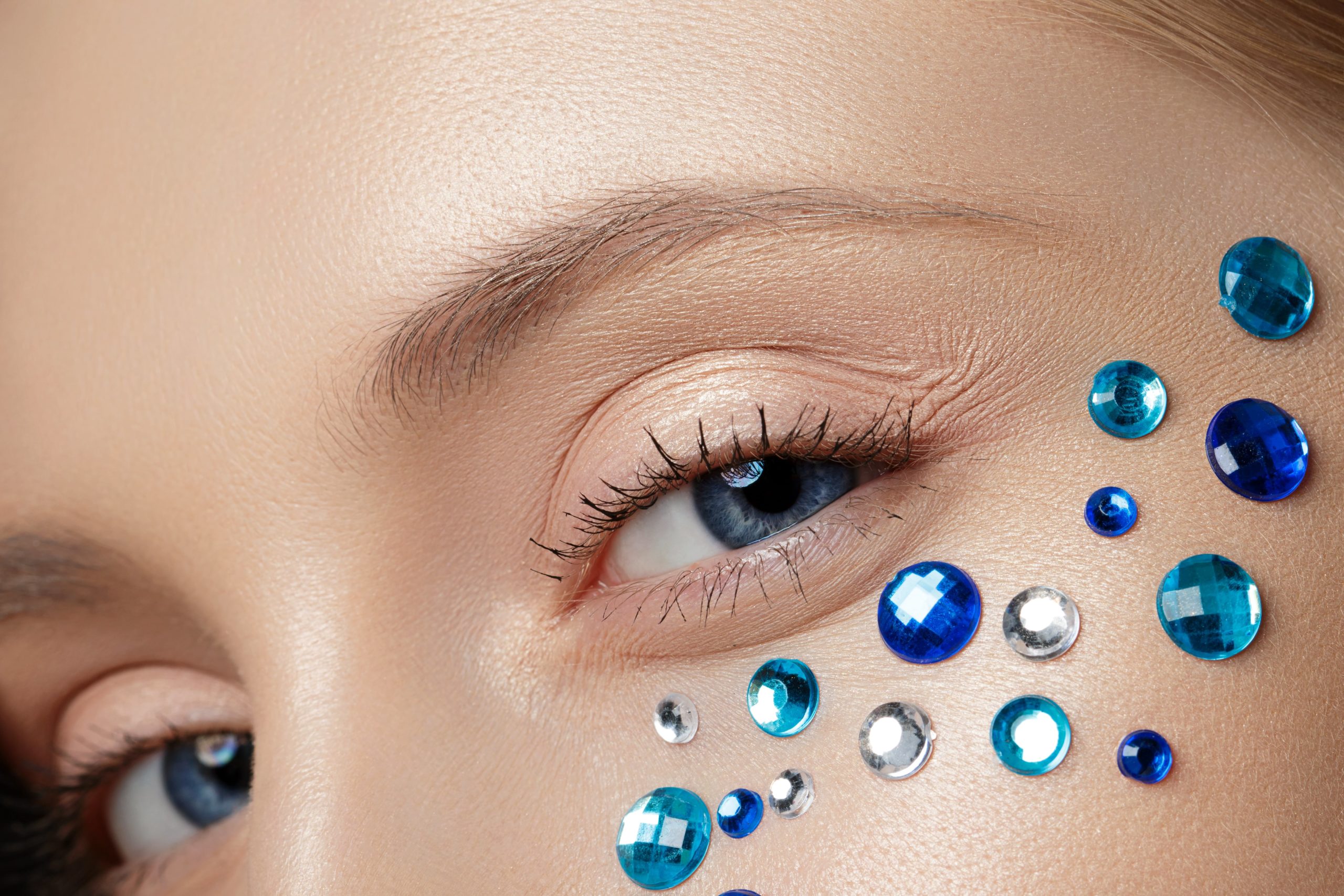 marra make up for blue eyes