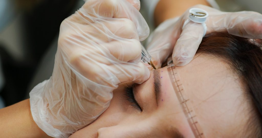 Japansko iscrtavanje ili puder obrve