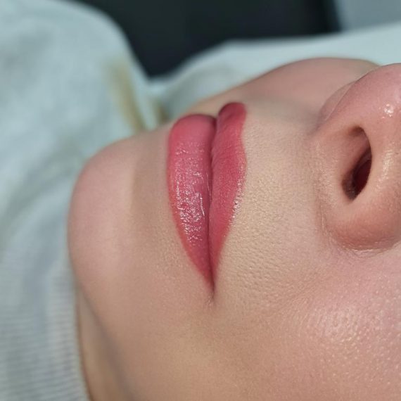 mikropigmentacija usana 8